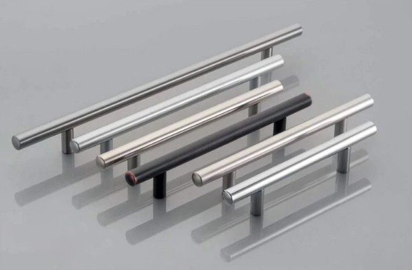 Ручка релинговая RE1008/320  GTV